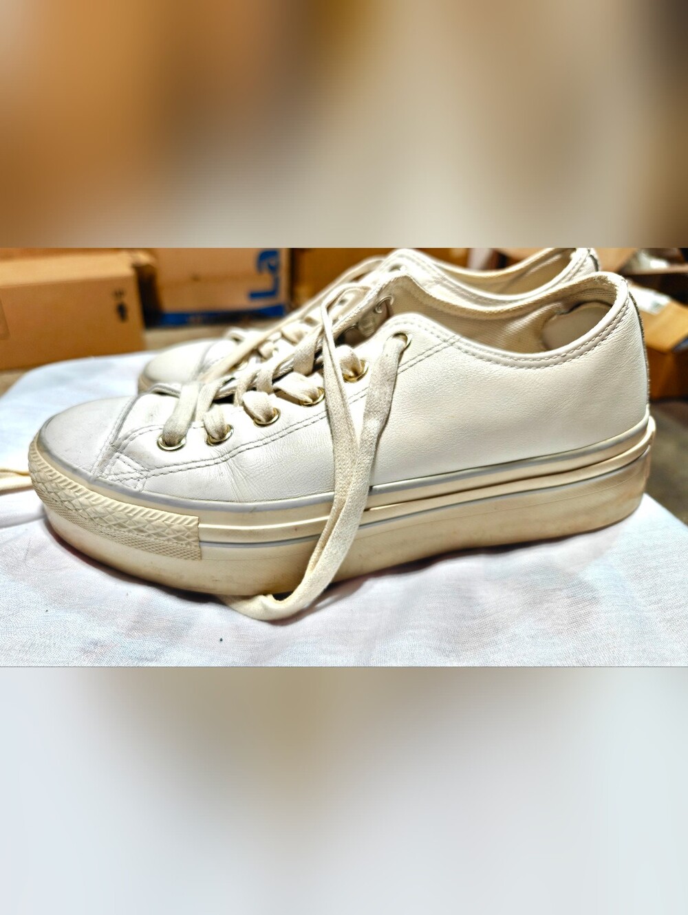 Converse Chuck Taylor's Women's White Low-Top Platform Sneakers